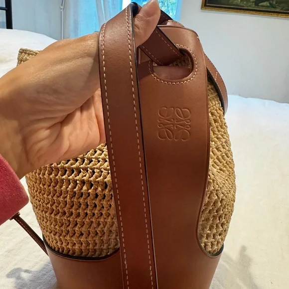 Loewe raffia balloon Bucket Bag by JW Anderson large size - Picture 6 of 10